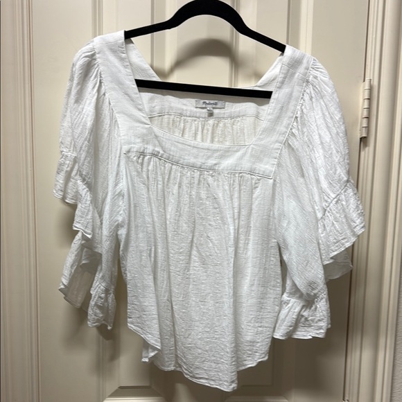 Madewell Tops - Madewell white ruffle blouse size large